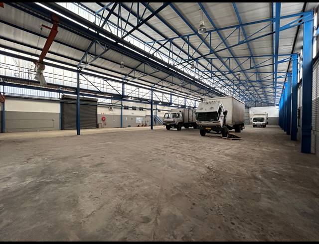 1,635M² FACTORY TO LET IN BEACONVALE